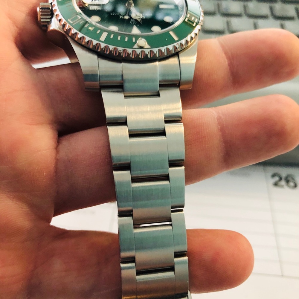 Rolex Hulk Submariner Date 116610LV, Full set 2017 - Picture 6 of 15